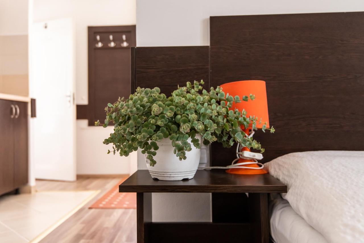 Hello Apartmanhaz Sopron Exterior photo