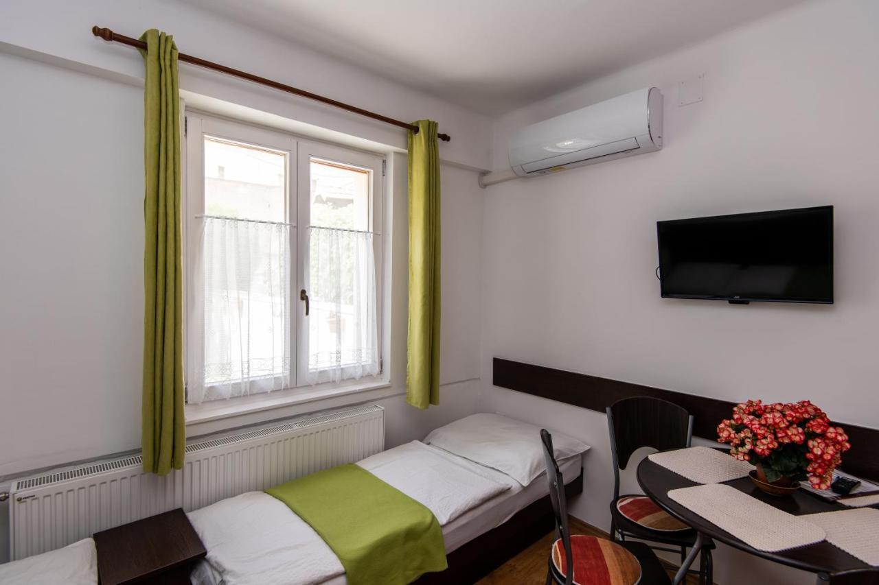 Hello Apartmanhaz Sopron Exterior photo