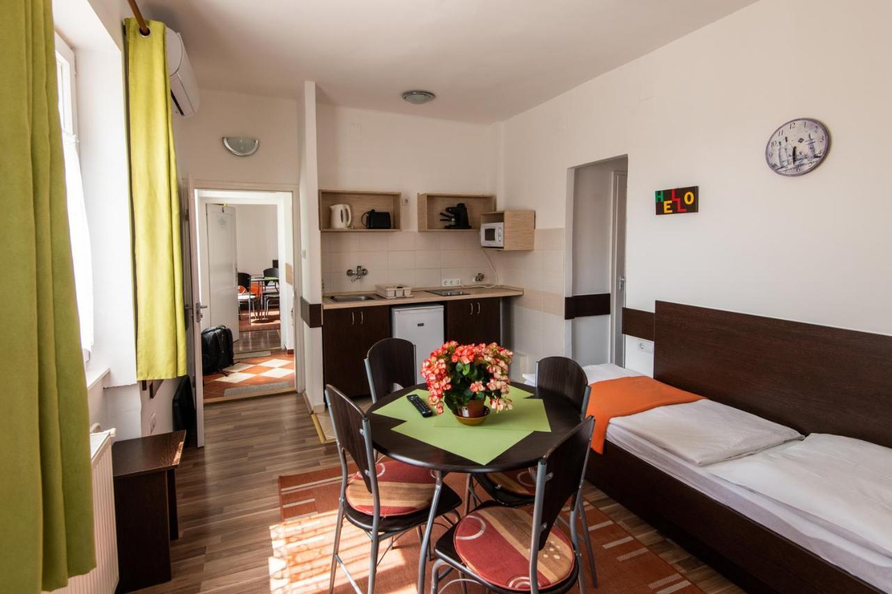 Hello Apartmanhaz Sopron Exterior photo