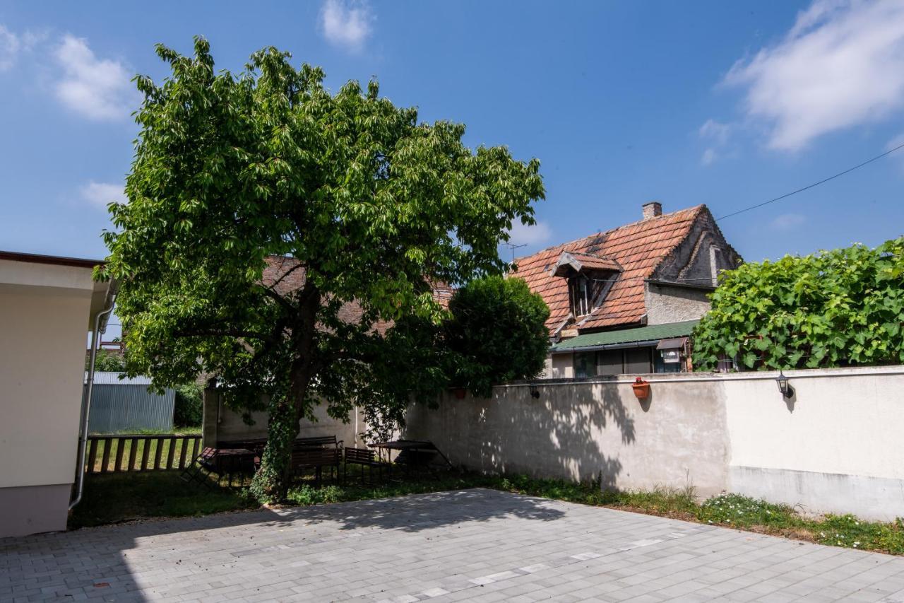 Hello Apartmanhaz Sopron Exterior photo